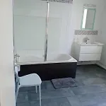 Entire Place - Center - 53 Adriana 度假居 费康