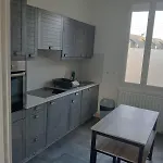 Entire Place - Center - 53 Adriana 度假居 费康